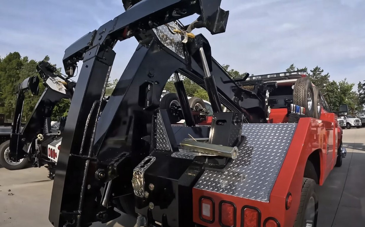 Emergency Towing service in Santee, CA